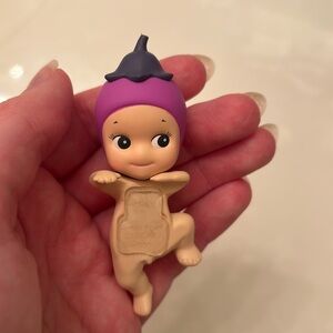 Sonny Angel Eggplant Hipper New